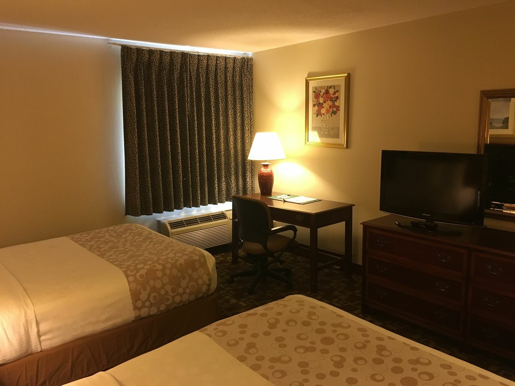 Quality Inn & Suites ميلووكي المظهر الخارجي الصورة