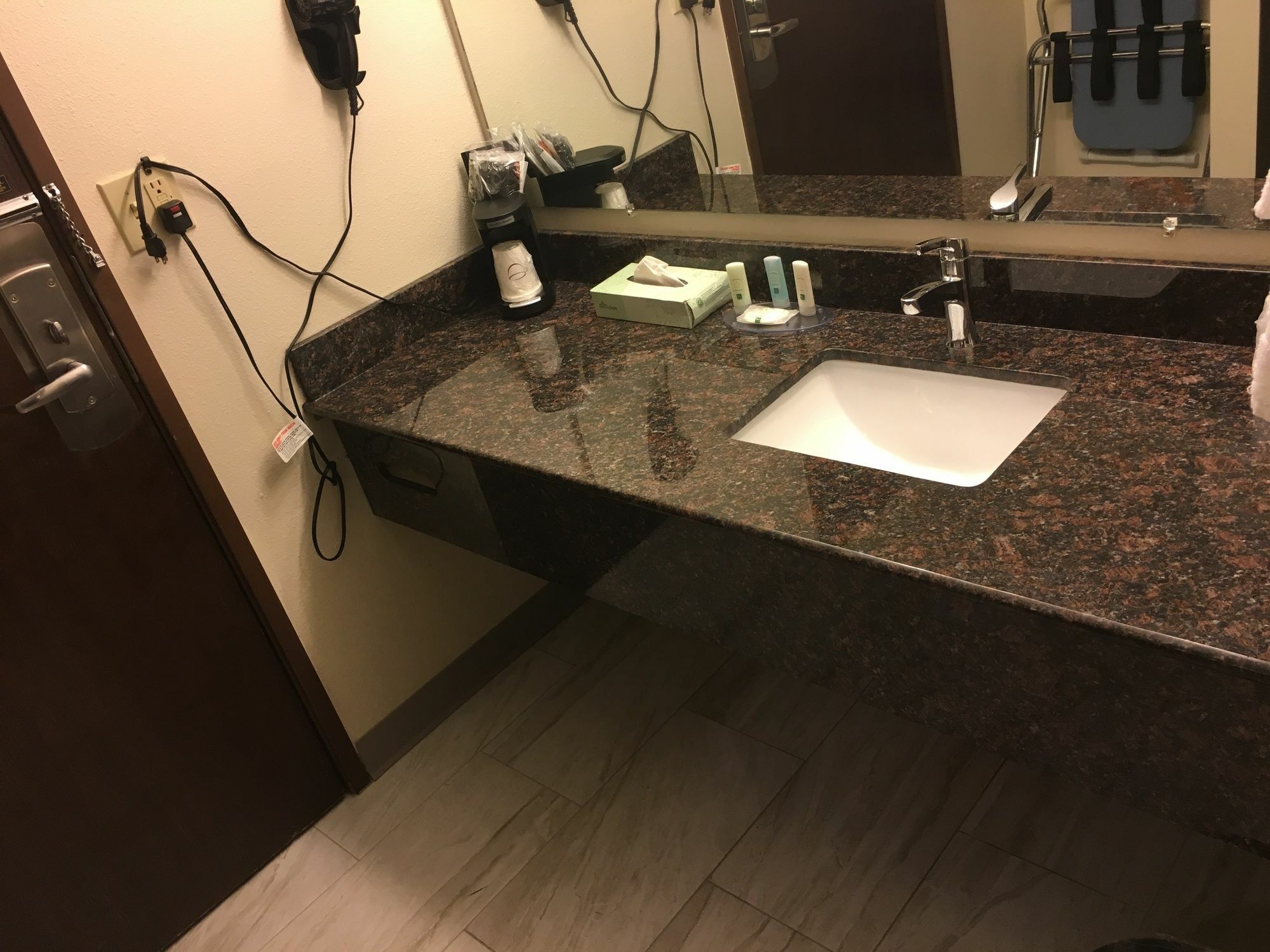 Quality Inn & Suites ميلووكي المظهر الخارجي الصورة
